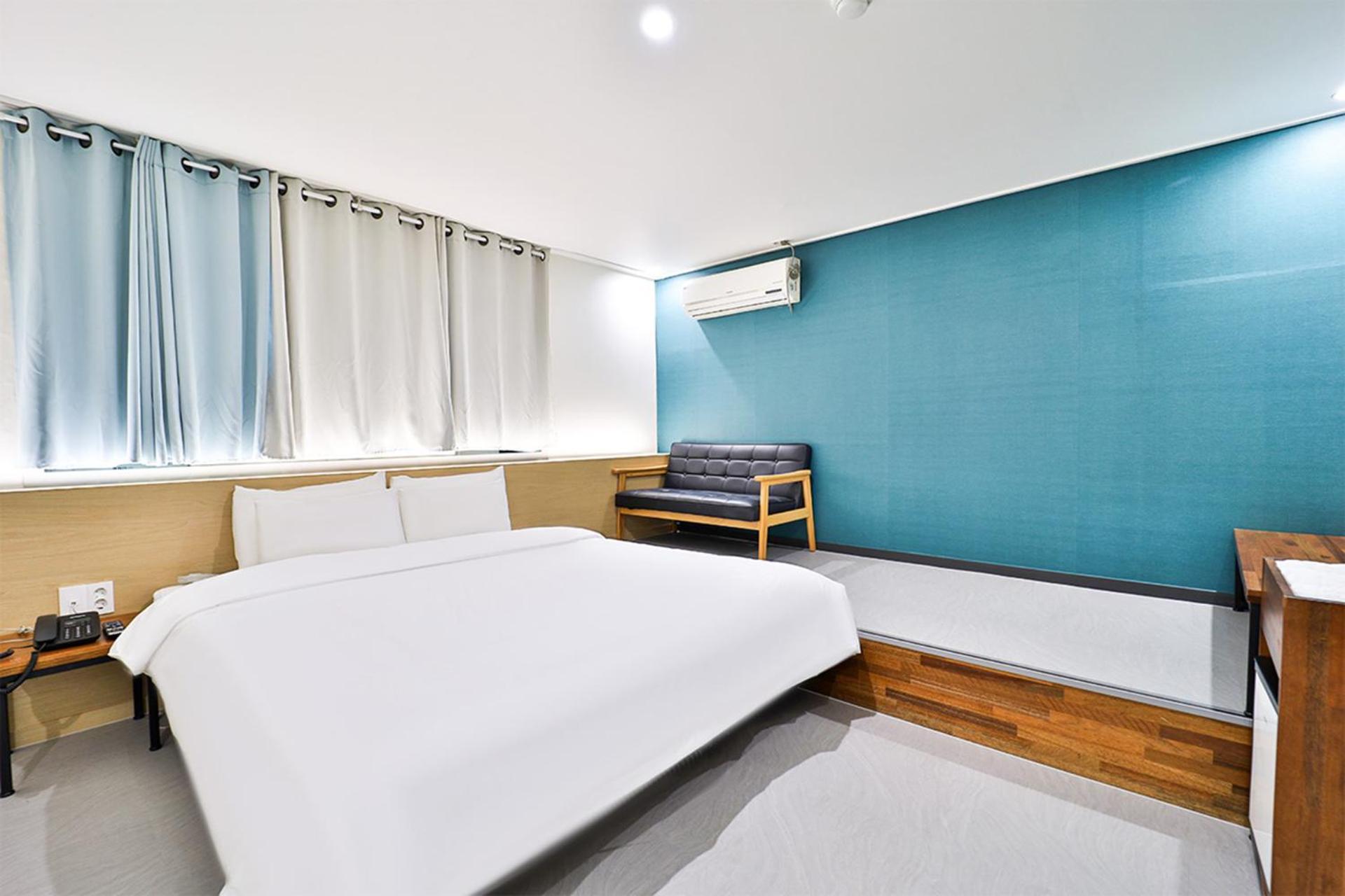 Calm Rest Hotel Busan Sasang ภายนอก รูปภาพ
